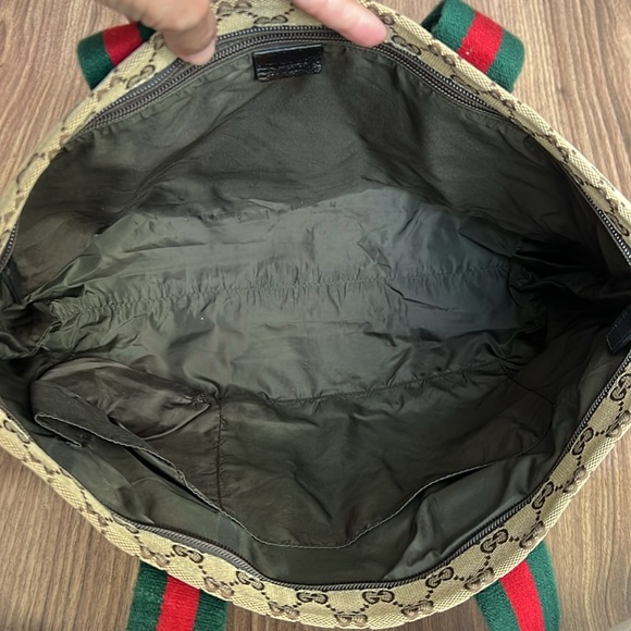 A291- 💯 % authentic Gucci shoulder bag - Picture 11 of 16